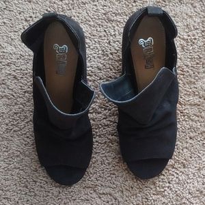 Brash open toe ankle bootie boots 7.5